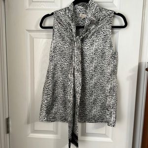 The Limited / Scandal collection black and white top